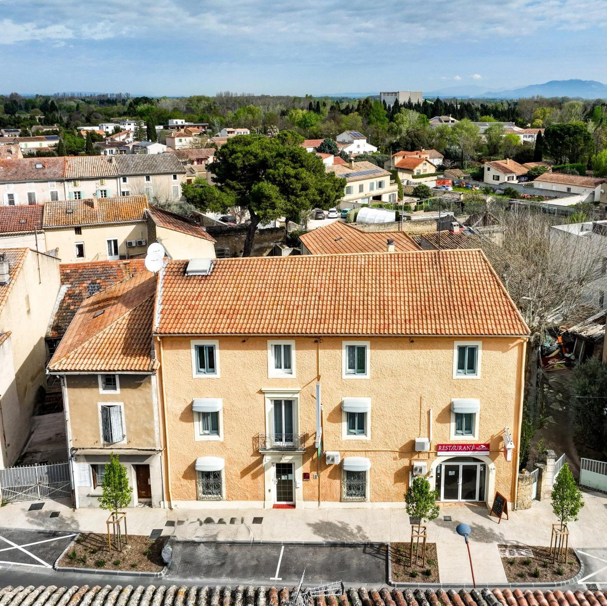فندق لا باتسايد Entraigues-sur-la-Sorgue المظهر الخارجي الصورة